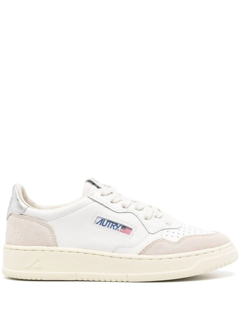 Autry Medalist Low Low-Top Sneakers With Smooth
