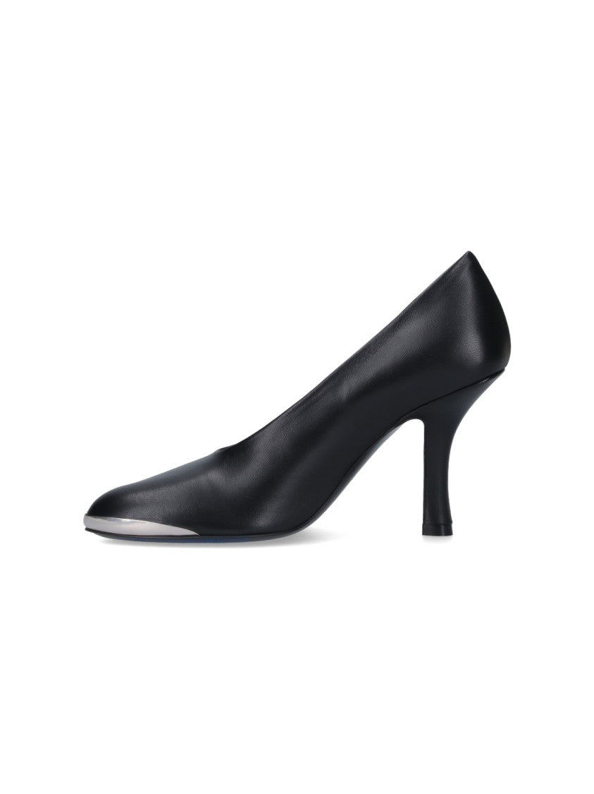 Burberry "Duck" Pointed Toe Pumps – Black