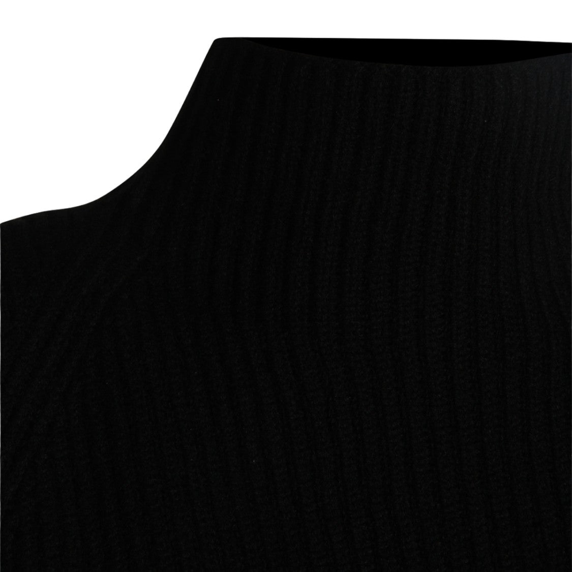Kujiten Sleeveless Black Sweater With High Neckline