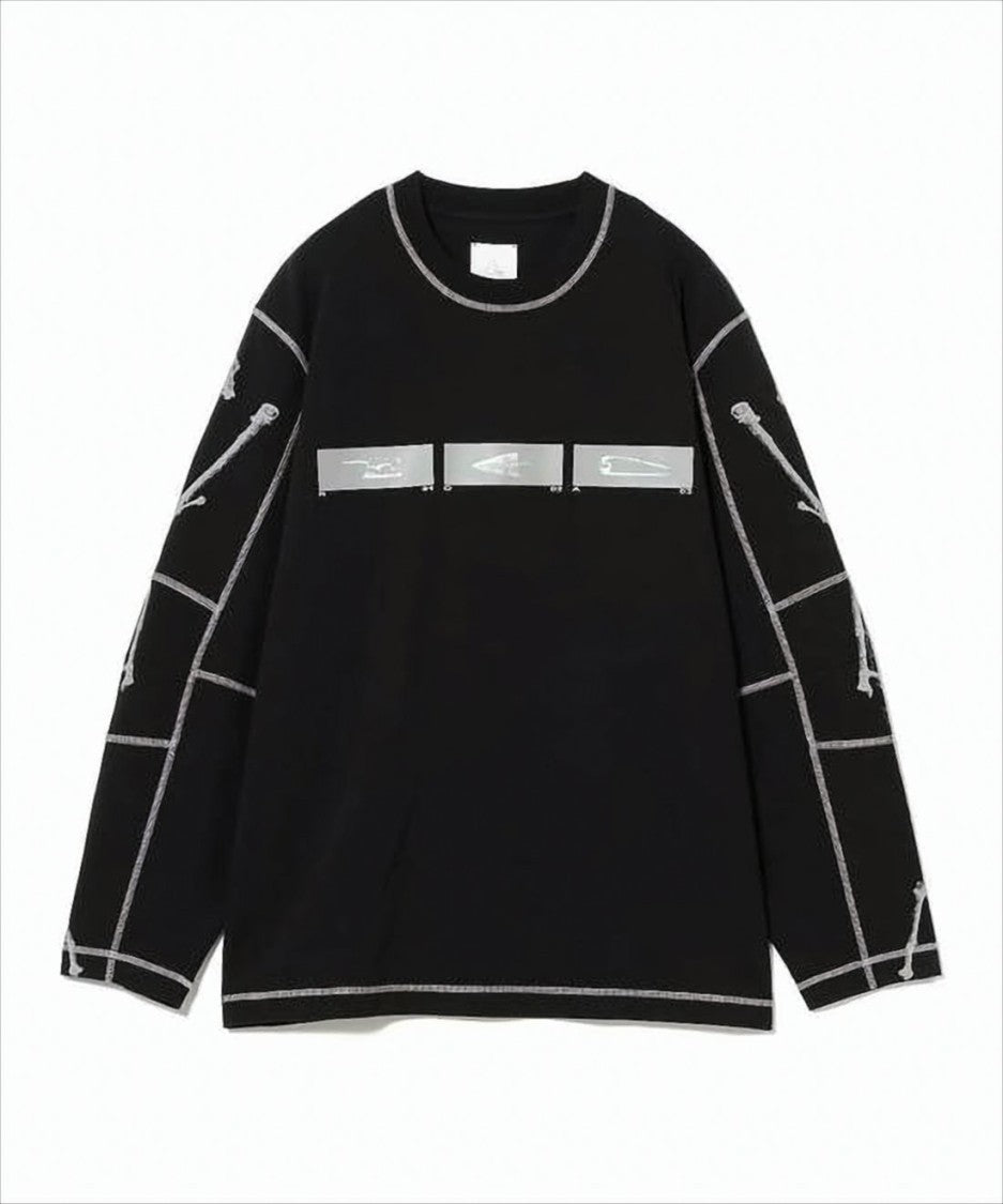 Roa Long-Sleeve Graphic Tee With Unique Design Elements