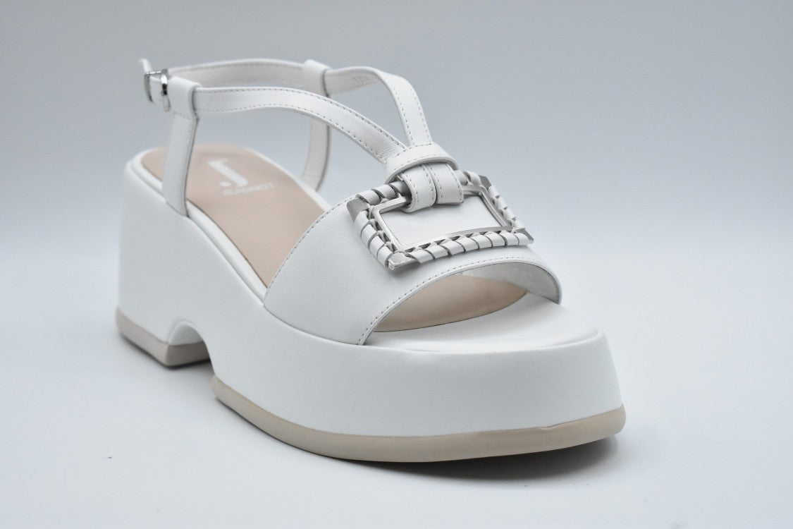 Jeannot White Leather Sandals With Decorative Buckle And Chunky Heel