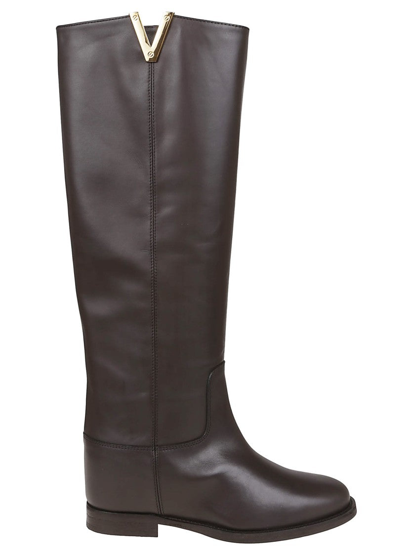Via Roma 15 V-Neck Accessory Boot With Split