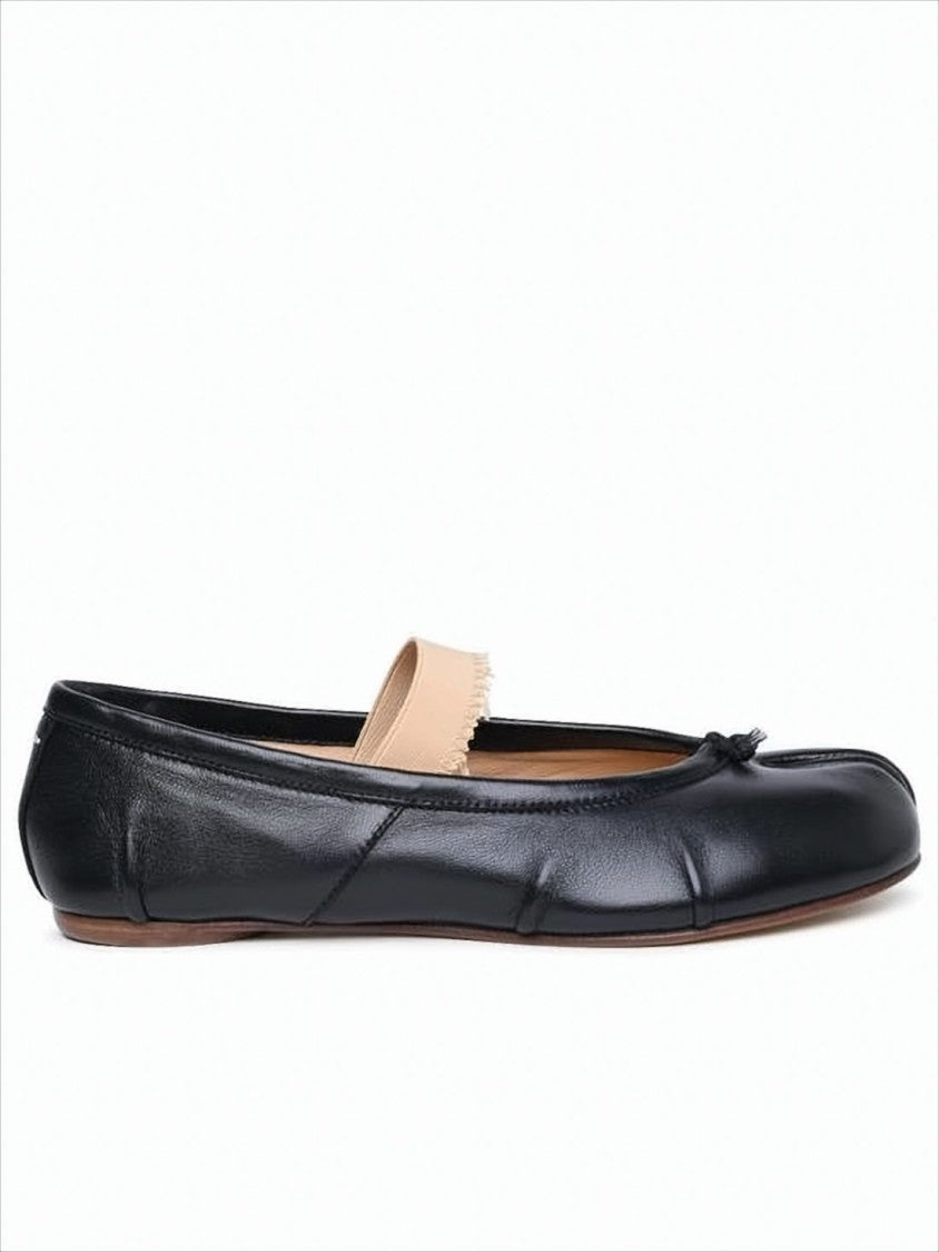 Maison Margiela Split-Toe Black Leather Flats With Beige Strap Detail