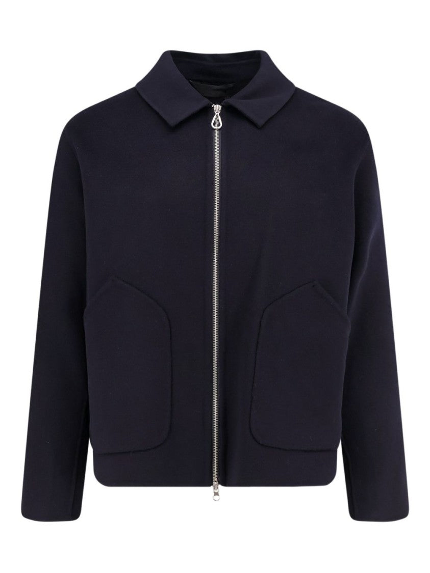 Paltò Cropped Black Zip-Up Jacket With Structured Collar And Rounded Pockets