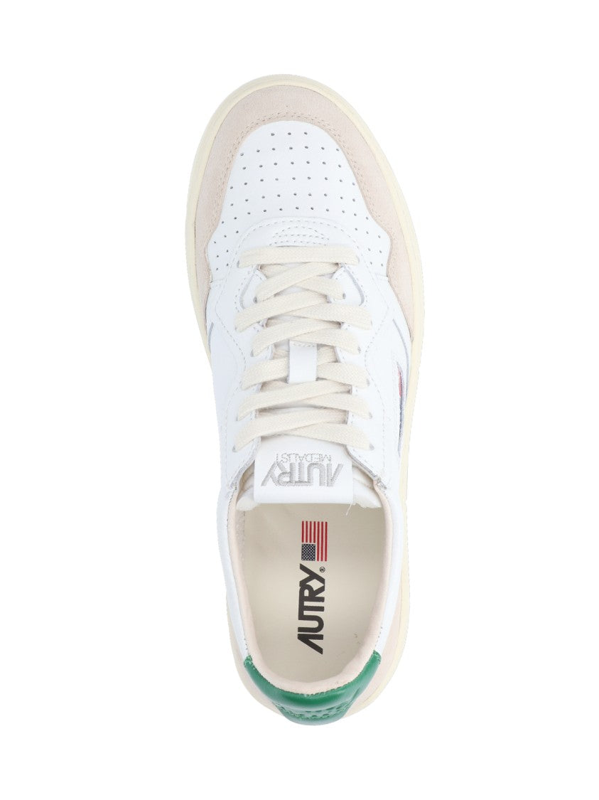 Autry "Medalist" Low Sneakers, In White Leather