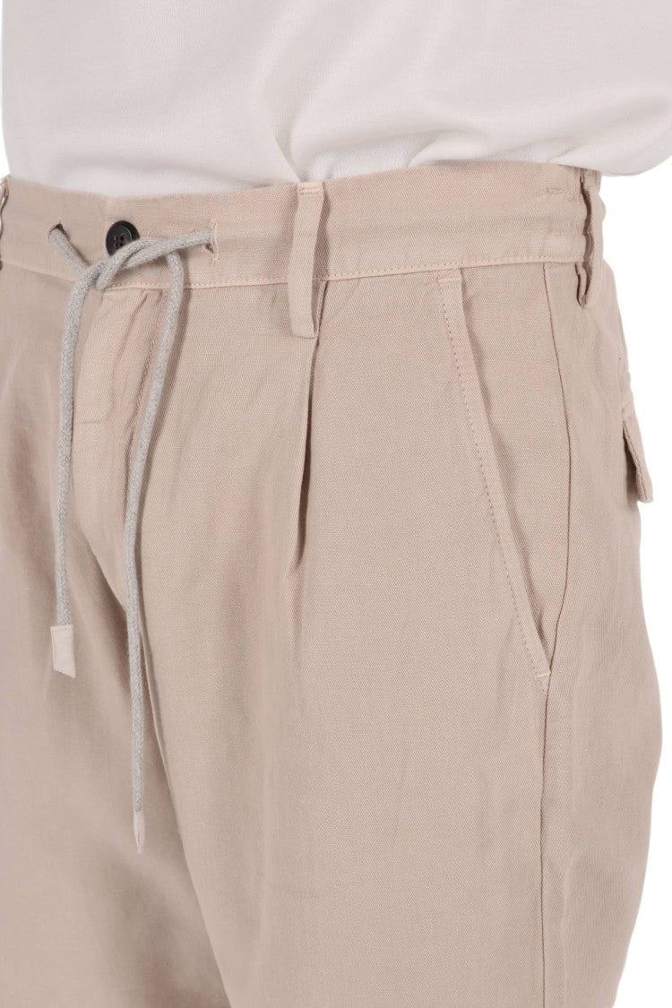 Eleventy Jogger Cotton-Linen Denim Shorts