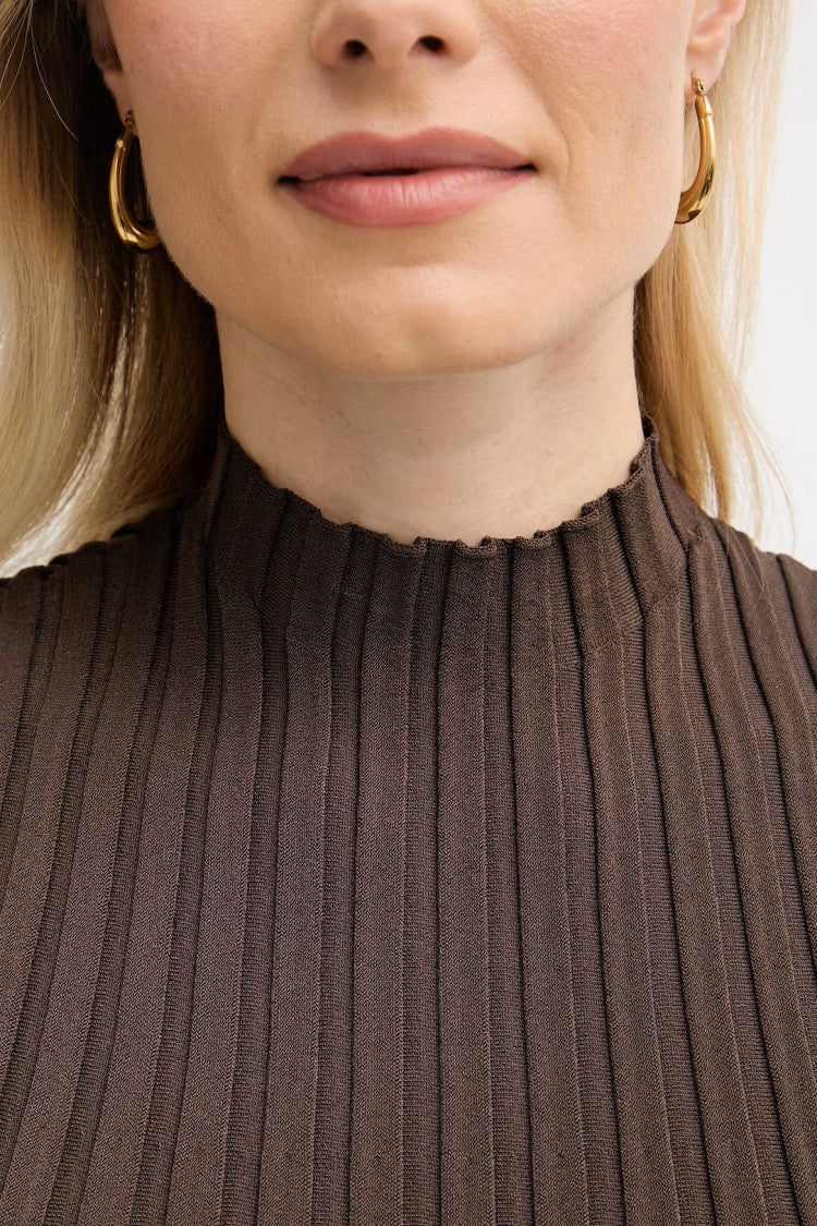 Max Mara Ribbed Texture Sleeveless Top With High Neckline