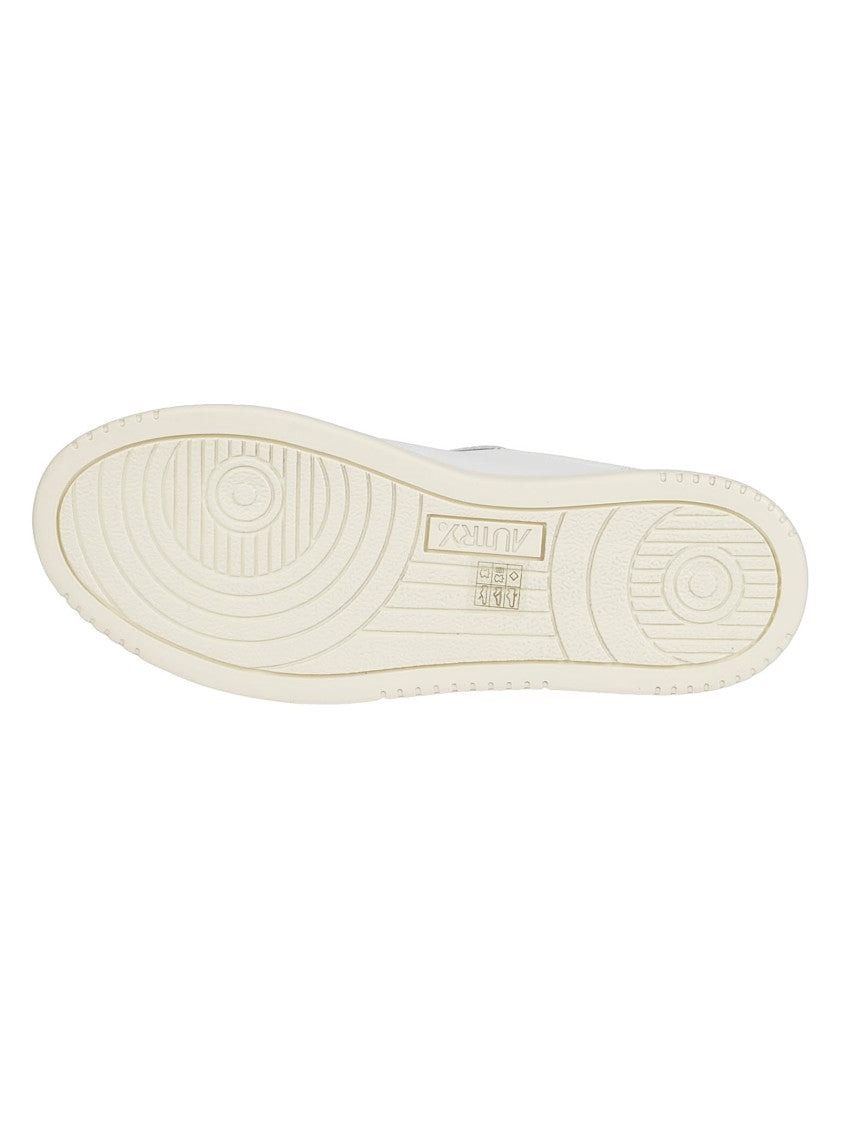 Autry Medalist Low Perforated Cow Leather Sneakers