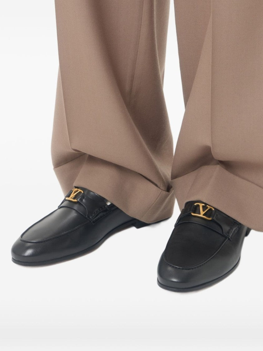 Valentino Garavani Black Vlogo Signature Nappa Loafers