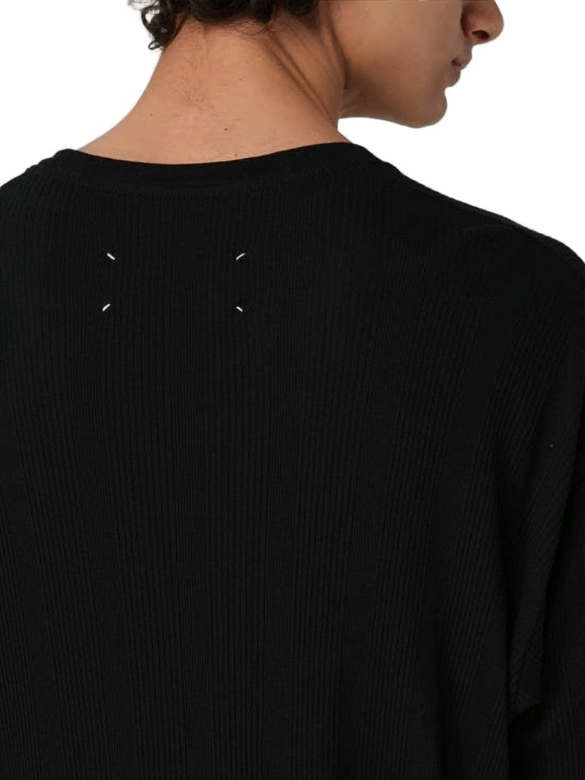 Maison Margiela Loose-Fitting Black T-Shirt With Subtle Stitched Detail