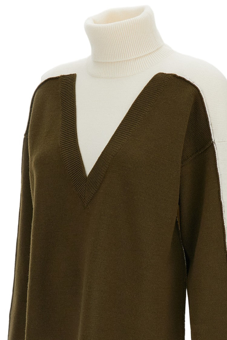 Mm6 By Maison Margiela Turtleneck Pullover With Two-Tone Color-Block Design And Boxy Cut