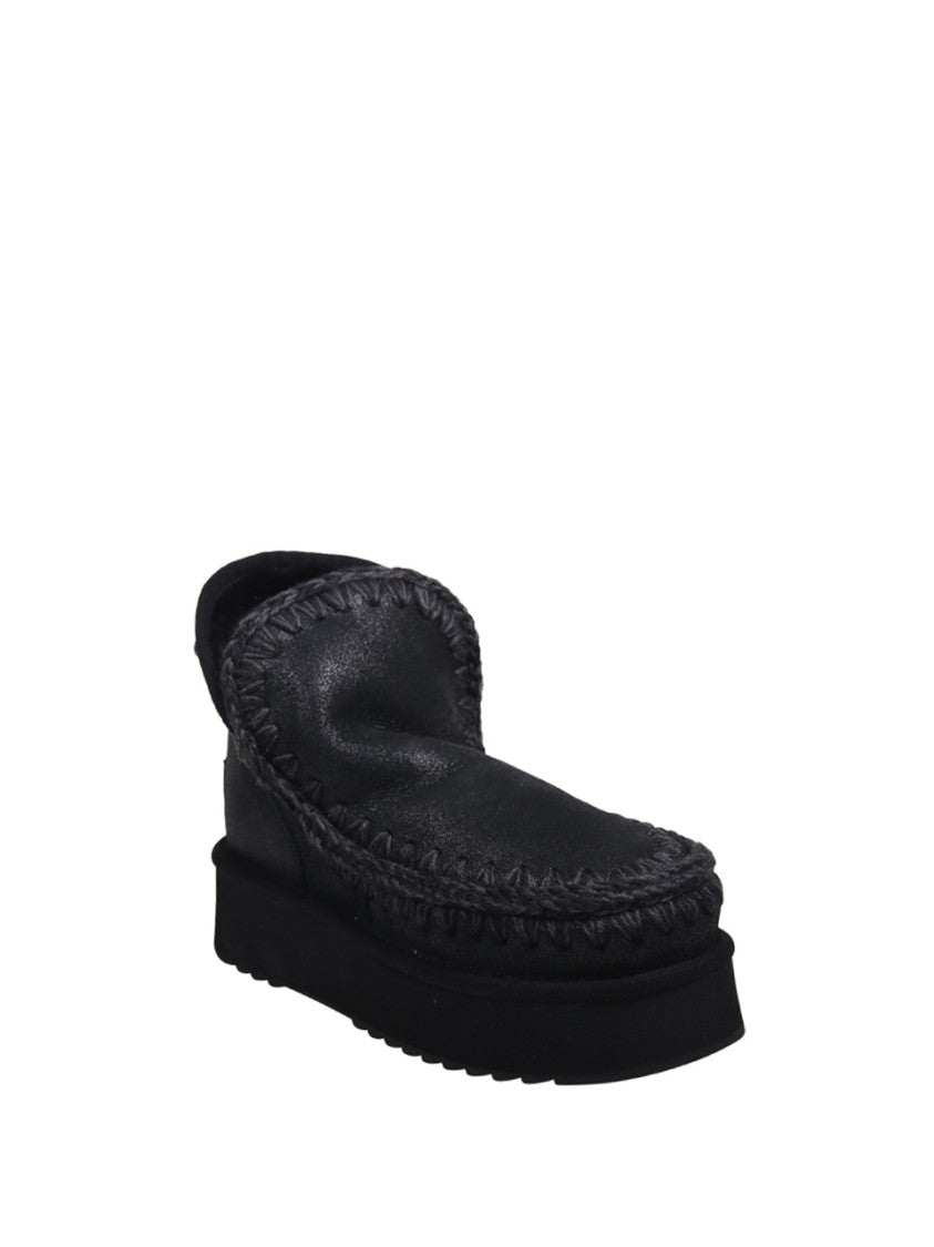 Mou Low-Cut Black Platform Boot With Whipstitch Detailing