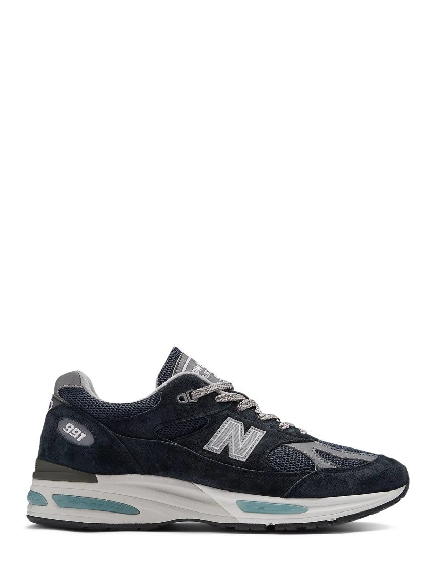 New Balance Sporty Blue Sneakers With Suede