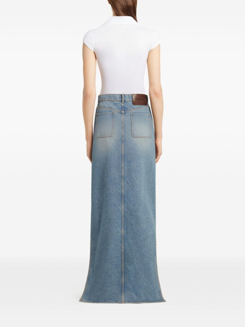 Courrèges Fitted White T-Shirt With Deep V-Neckline