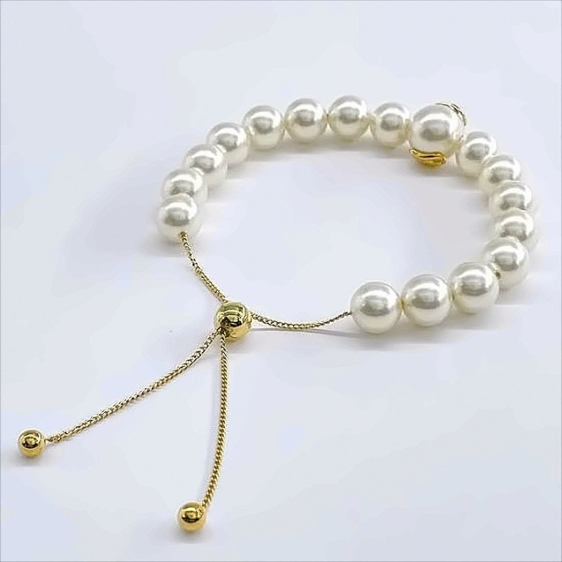 Valentino Garavani Pearl-Linked Bracelet With Adjustable Gold-Tone Chain