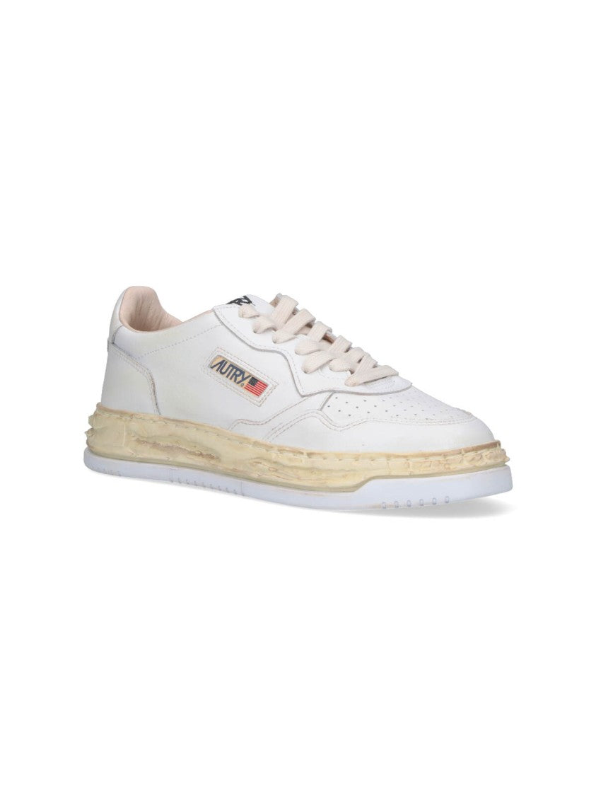 Autry Calfskin Low-Top Sneakers With Vintage Detailing