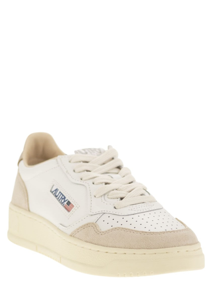 Autry Medalist Low - Leather Sneakers