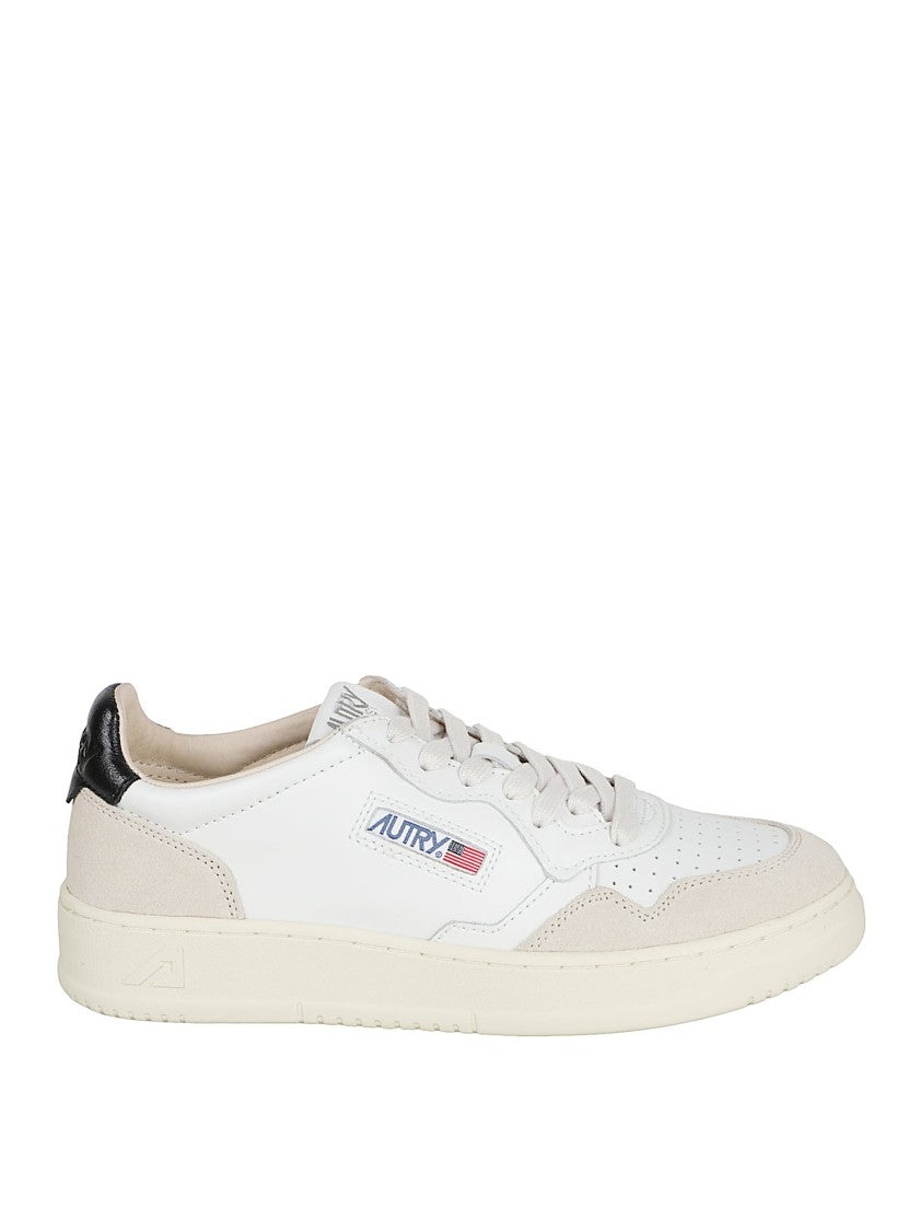 Autry Medalist Low Sneakers In White Leather With Beige Suede Accents