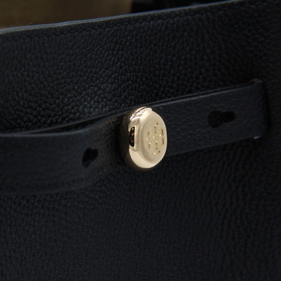 Tory Burch Structured Handbag With Minimalist Design And Gold-Tone Detail