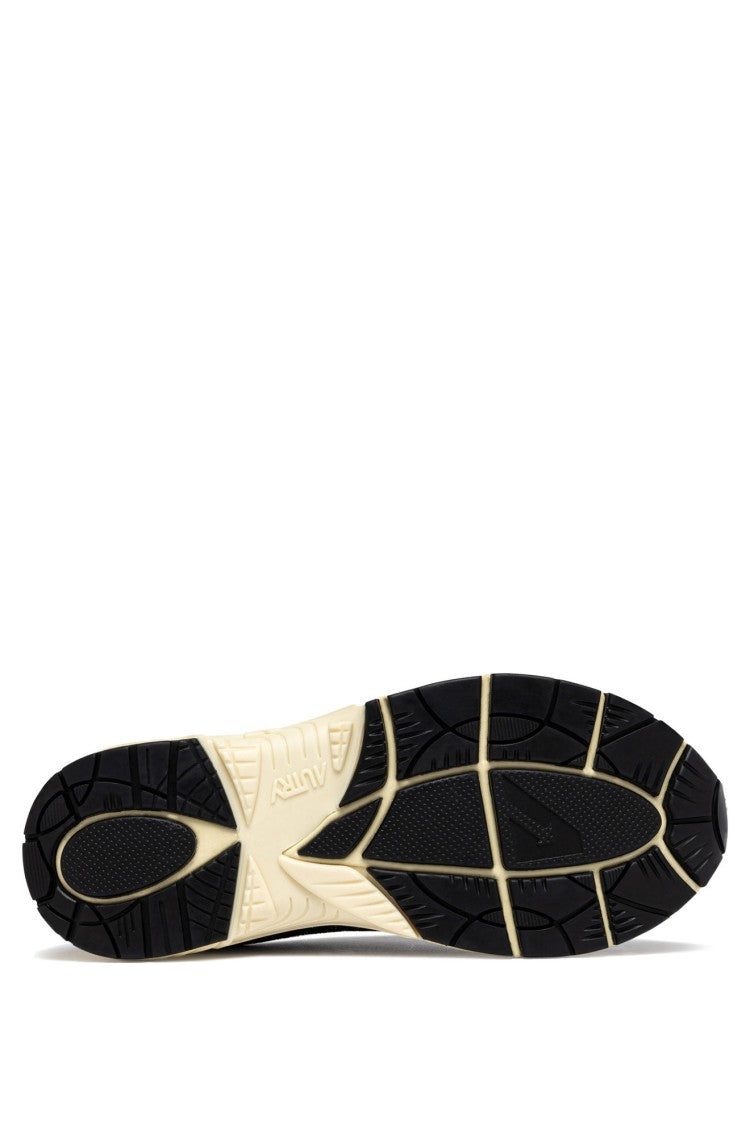 Autry Hyperway Mesh Rhinestone Sneakers