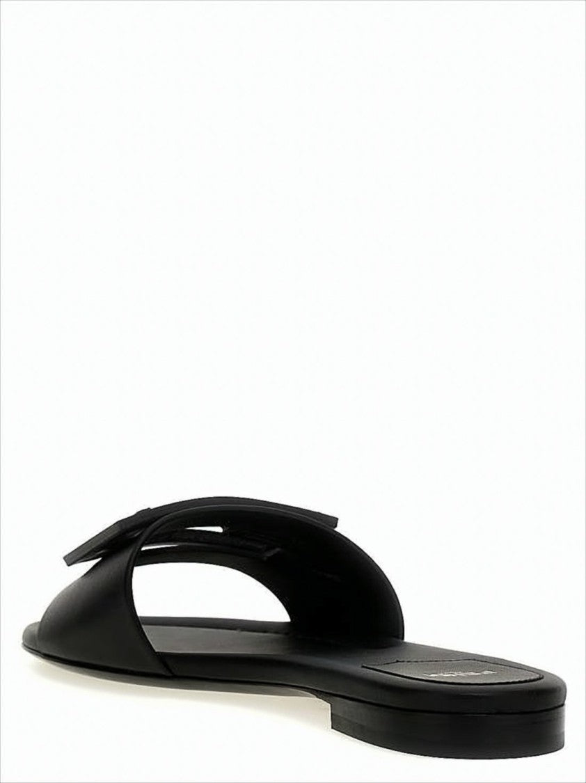 Fendi Cut-Out Logo Slide Sandals In Black Calf Leather