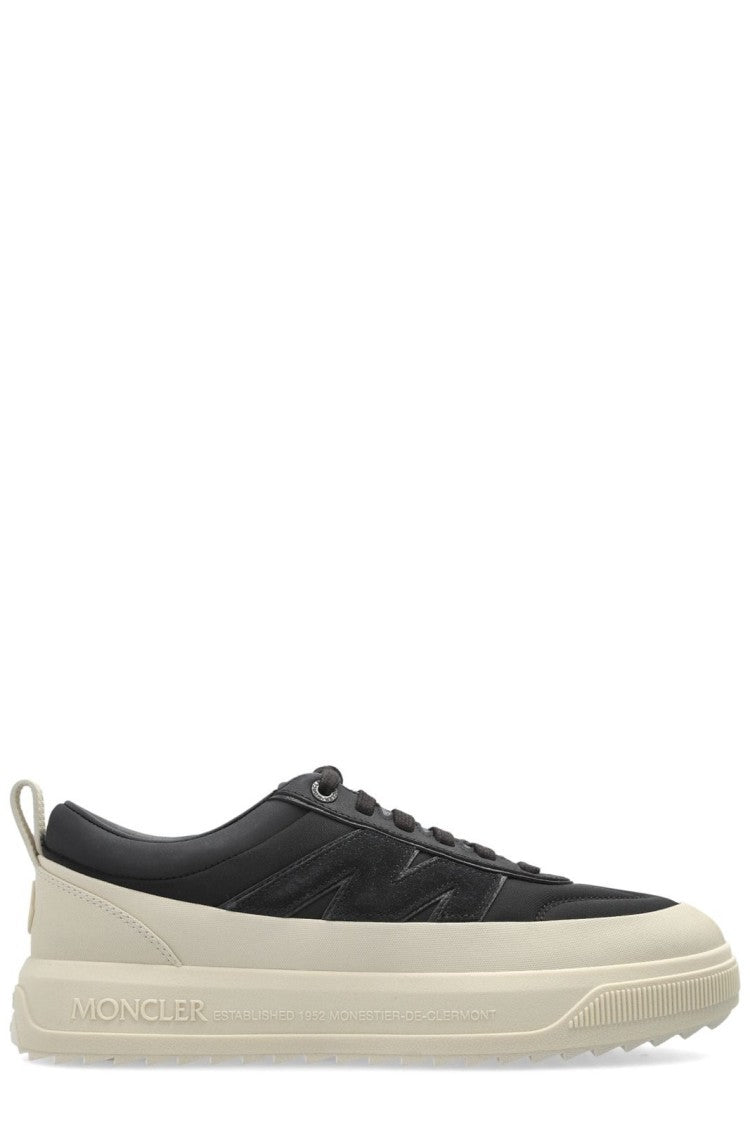 Moncler Classic Low-Top Sneakers With Minimalist Aesthetic