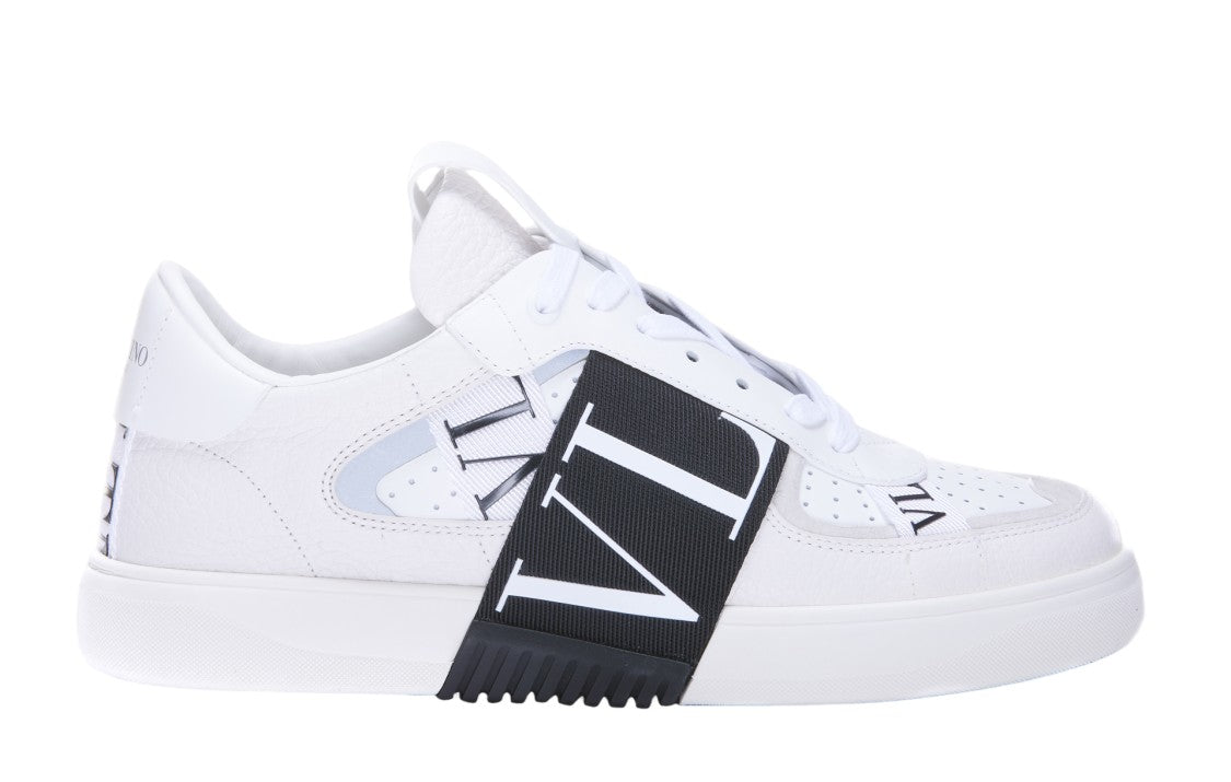 Valentino Garavani Low-Top Sneakers With Clean Design