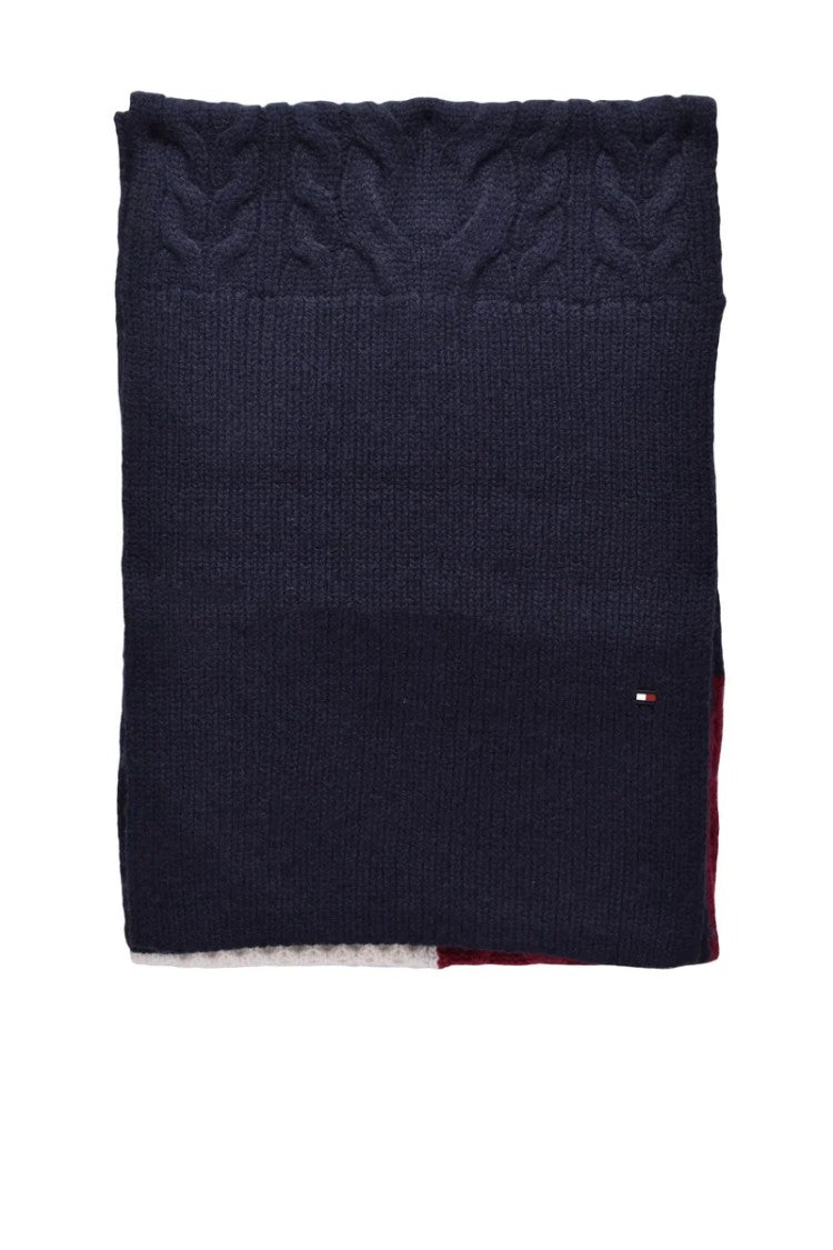 Tommy Hilfiger Cable Knit Scarf With Color-Block Design And Textured Patterns