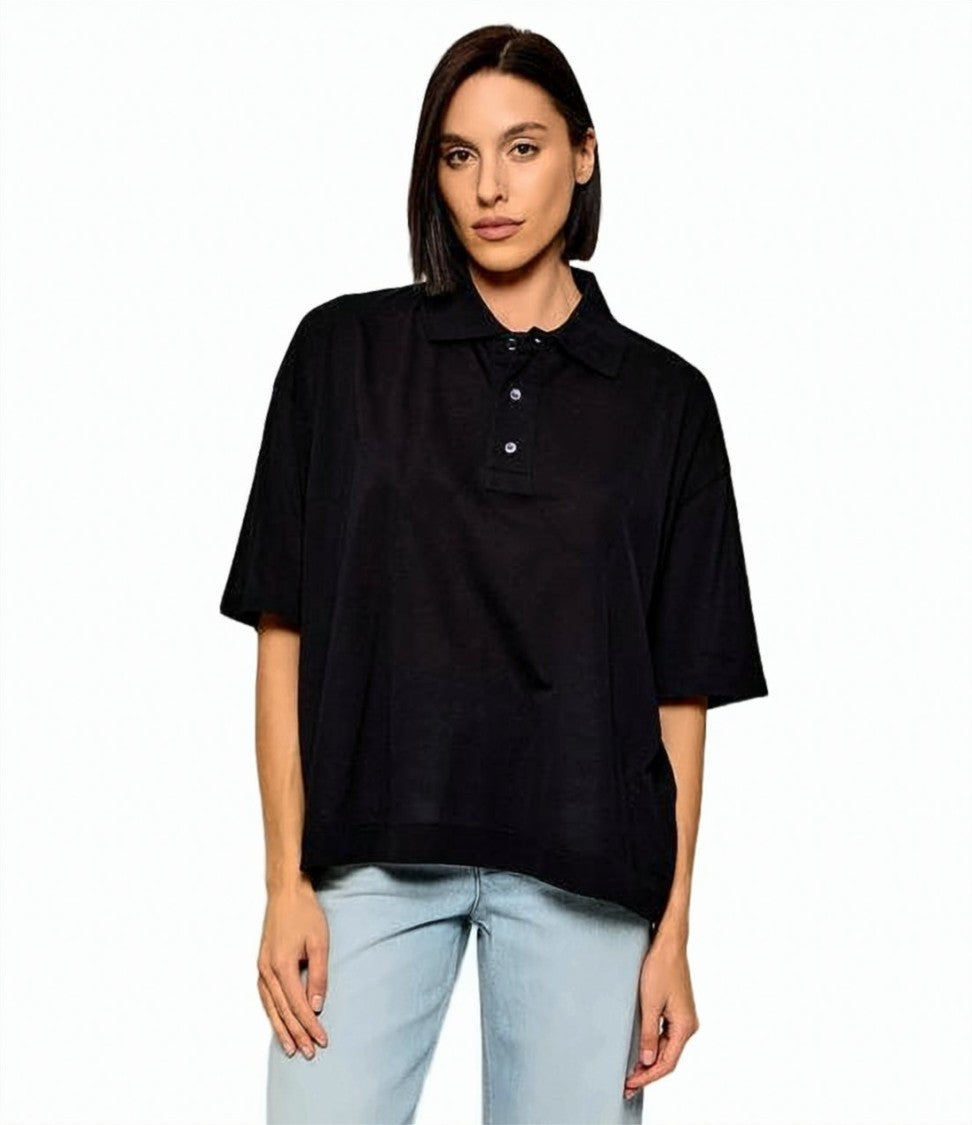 Ami Paris Loose-Fitting Polo Shirt With Classic Collar And Relaxed Silhouette