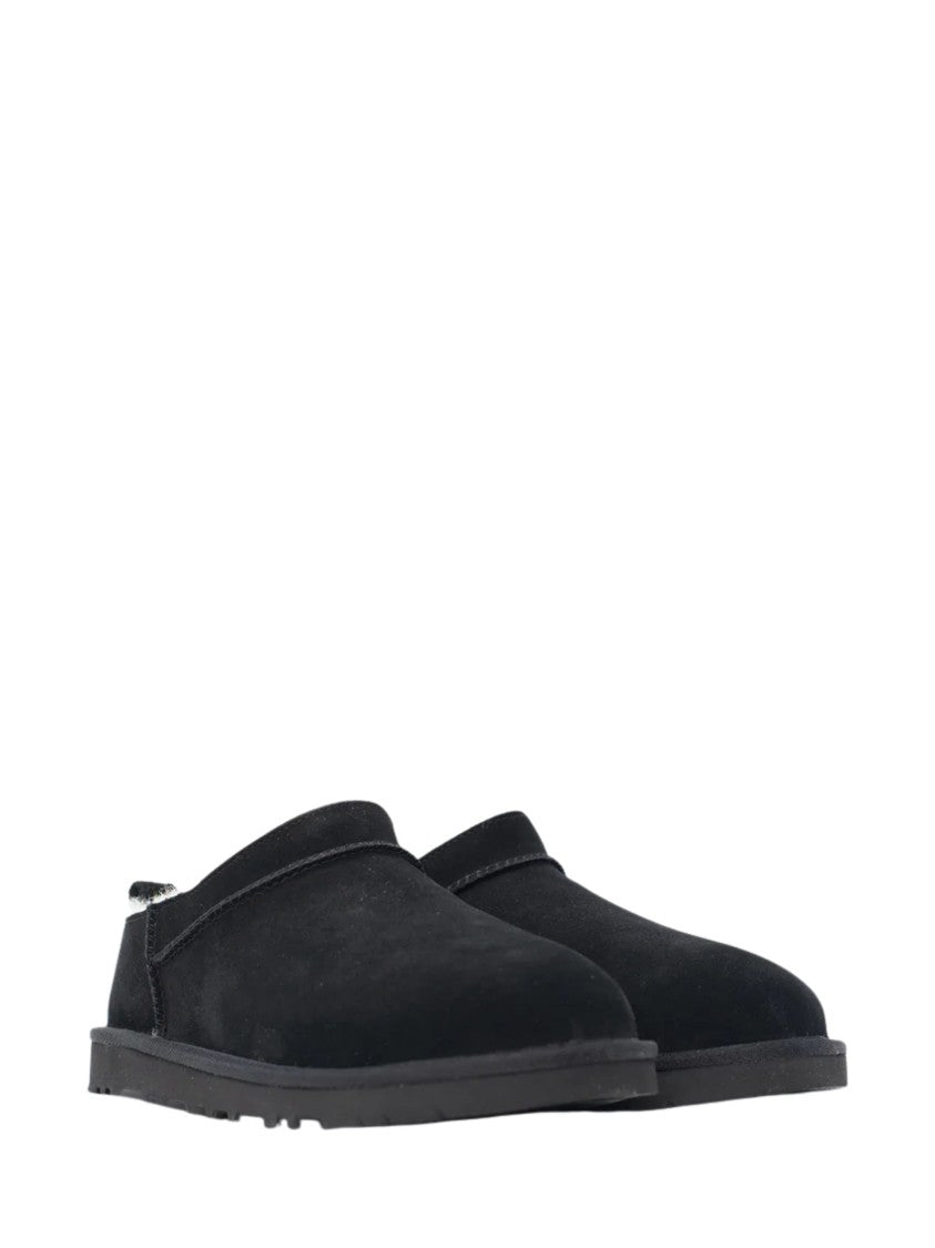 Ugg Black Closed Toe Plush Fur Sandals