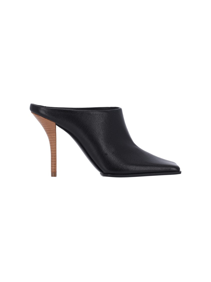 Alaïa Black Soft Square Toe Leather Pumps