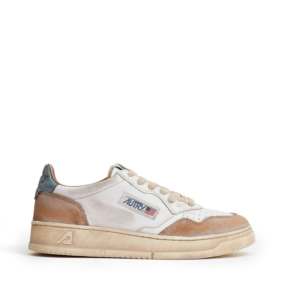 Autry Medalist Low Super Vintage Sneakers