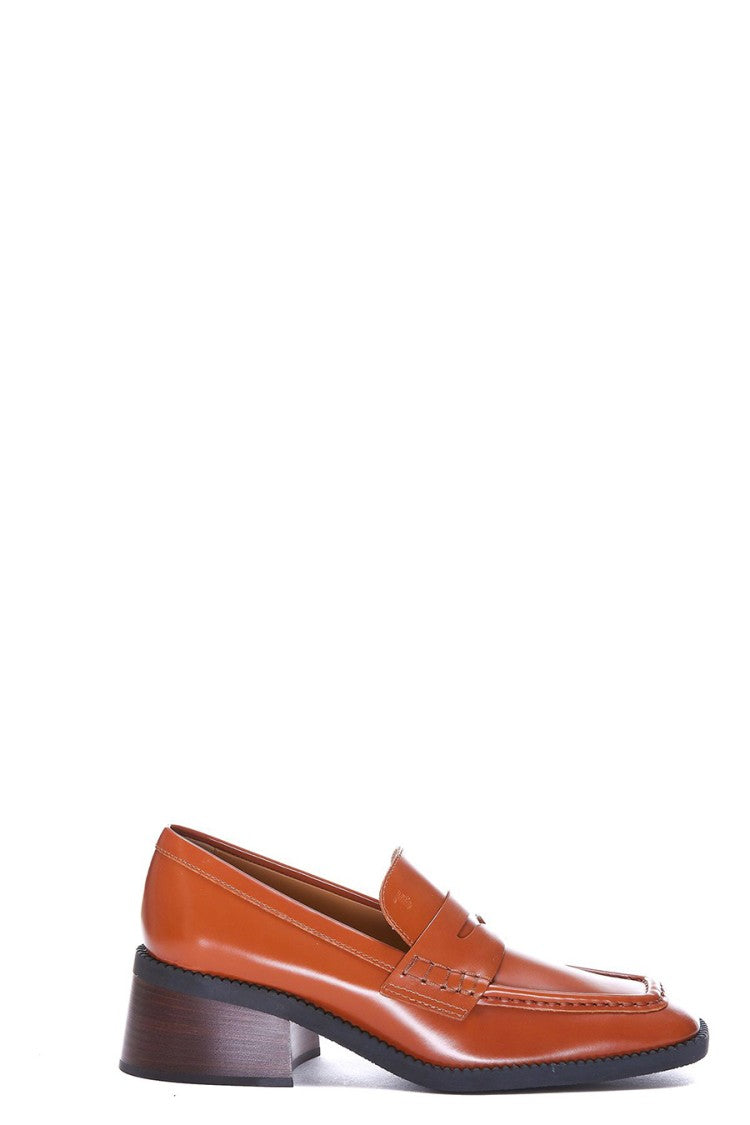 Tod's Rust Moccasins