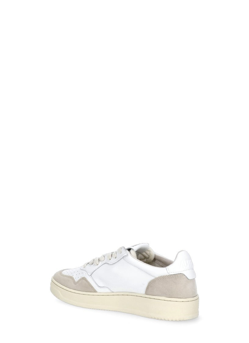 Autry White Medalist Low Leather Sneakers