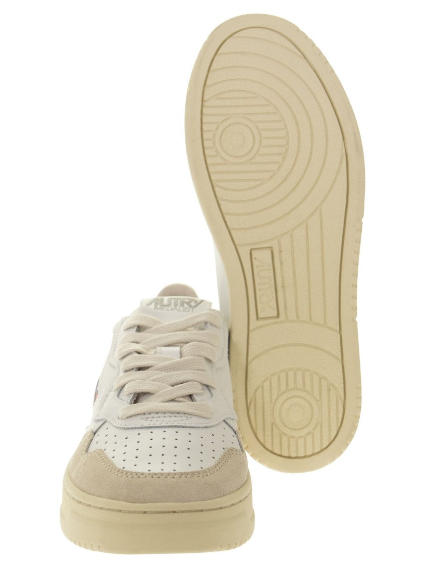 Autry Medalist Low - Leather And Suede Sneakers