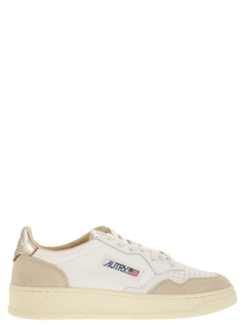 Autry Medalist Low - Leather Sneakers