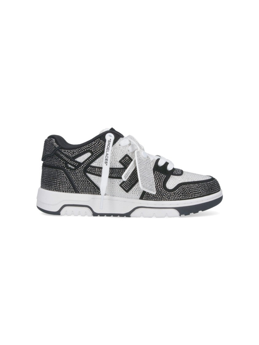 Off-White Low-Top Black Sneakers With Modern Design