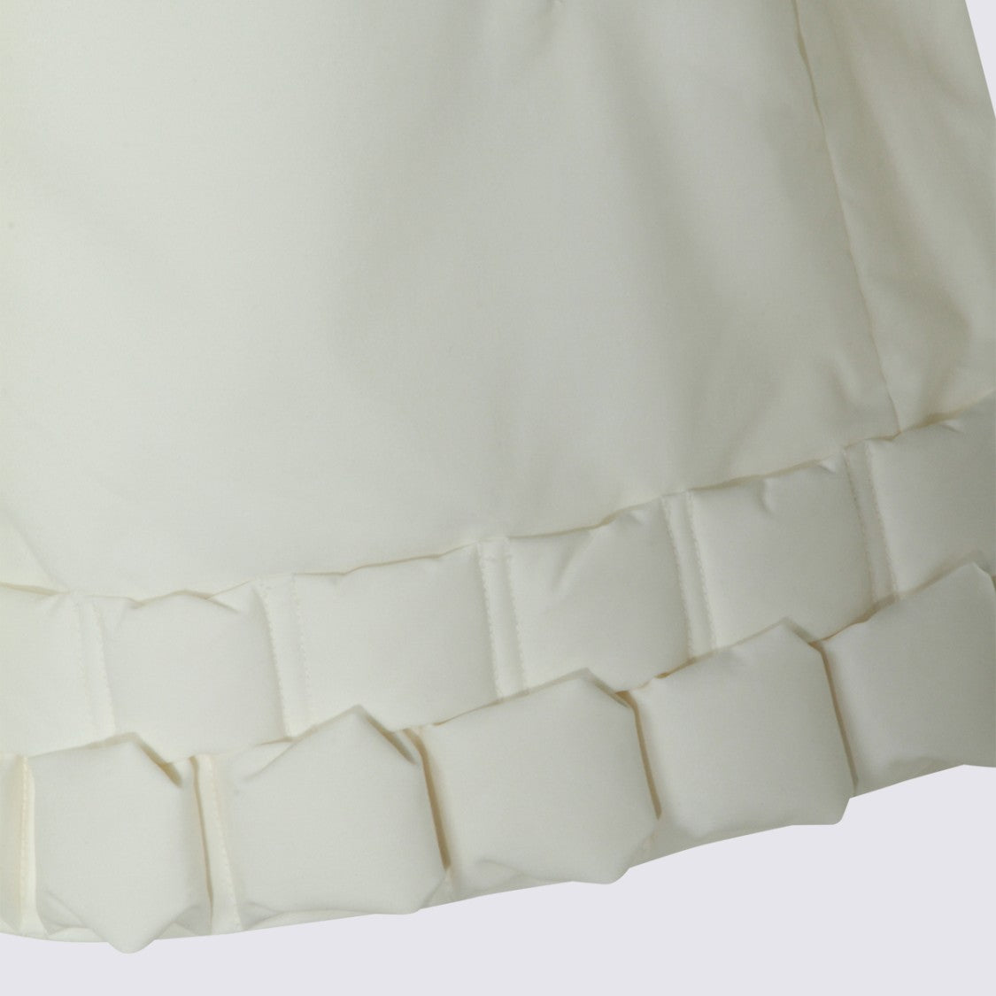 Raxxy High-Waisted Shorts With Padded Ribbon Trim