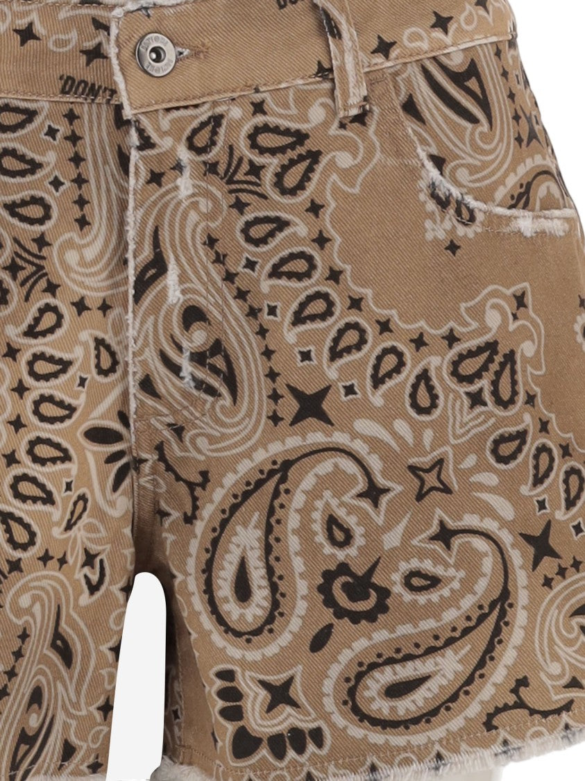 Don't @ Me Short Cotton Jeans With Bandana Print
