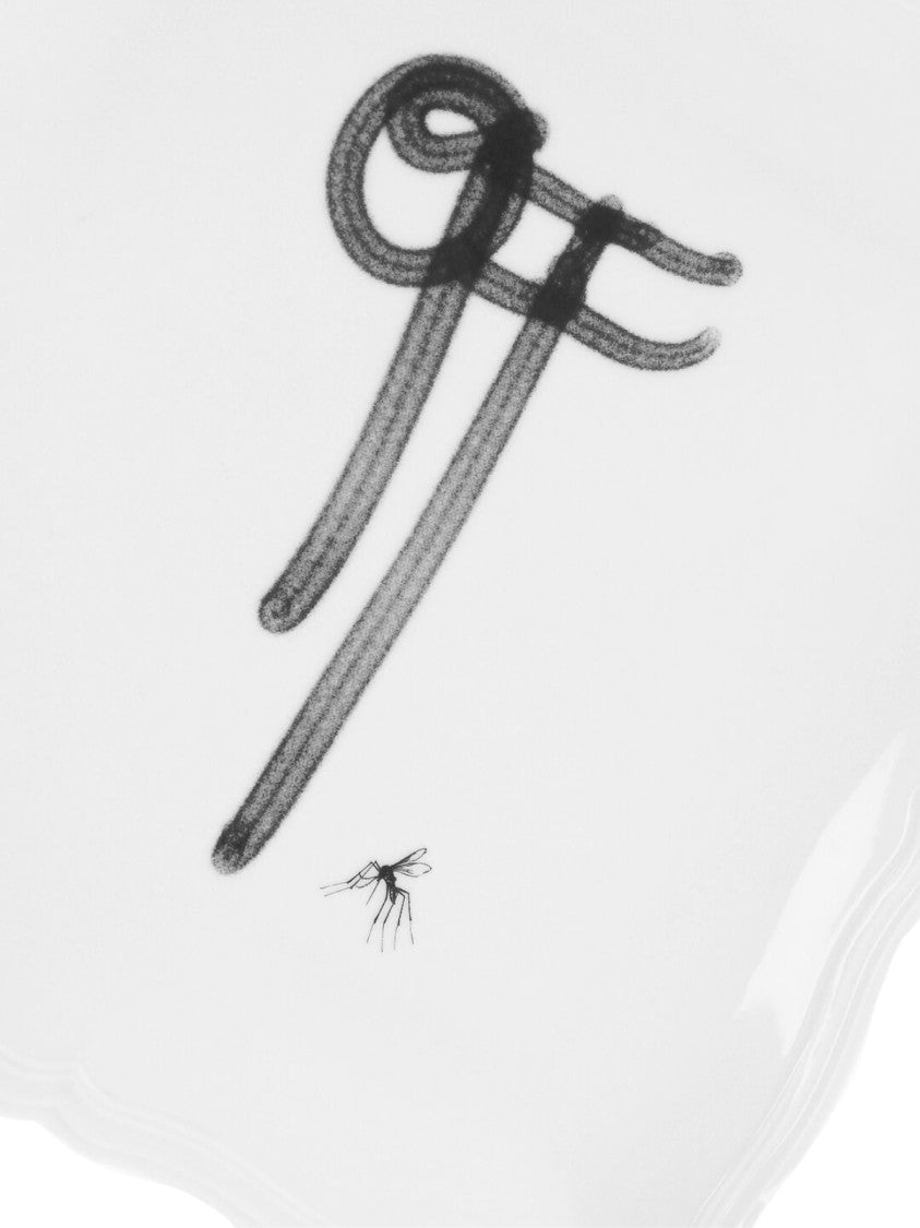 Off-White 1735 Traywhite Squared Tray Plate