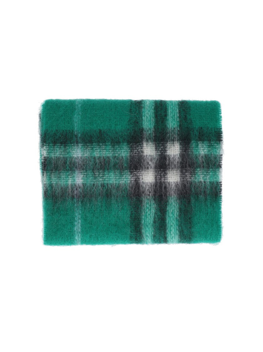 Burberry Cozy Rectangular Scarf With Classic Plaid Pattern