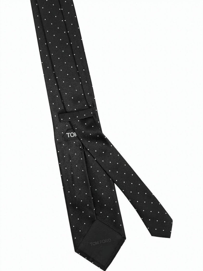 Tom Ford Narrow Silk Tie With Subtle Polka Dot Pattern