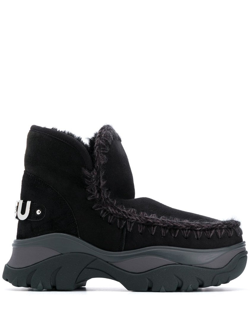 Mou Black Boots With Unique Silhouette