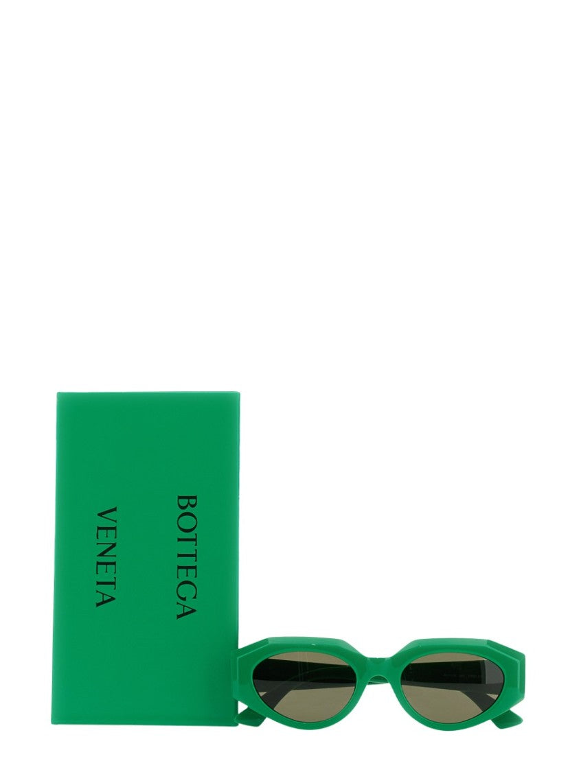 Bottega Veneta Cat Eye Sunglasses With Refined Angles