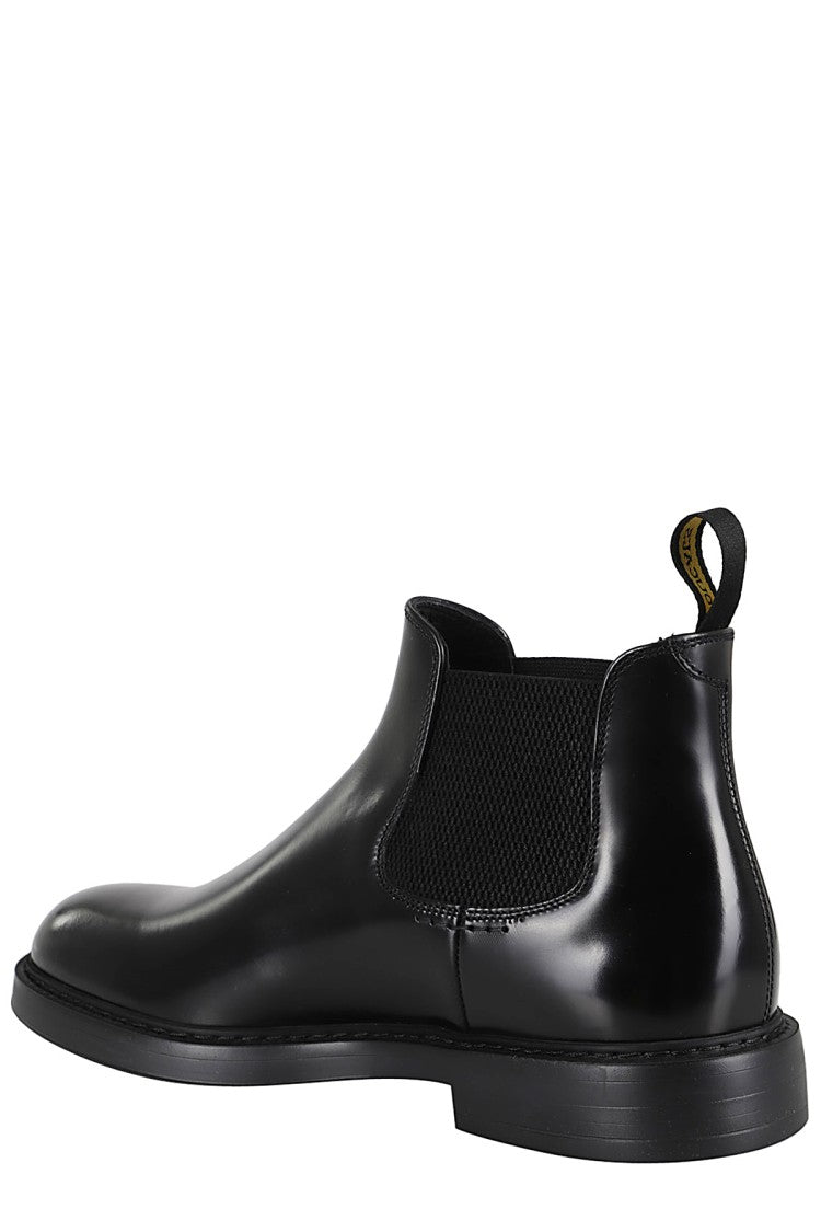 Doucal's Black Beatles Horse Glossy Leather Ankle Boots