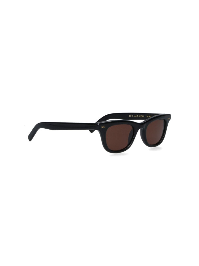 Chimi Black Frame Sunglasses With Dark-Tinted Lenses