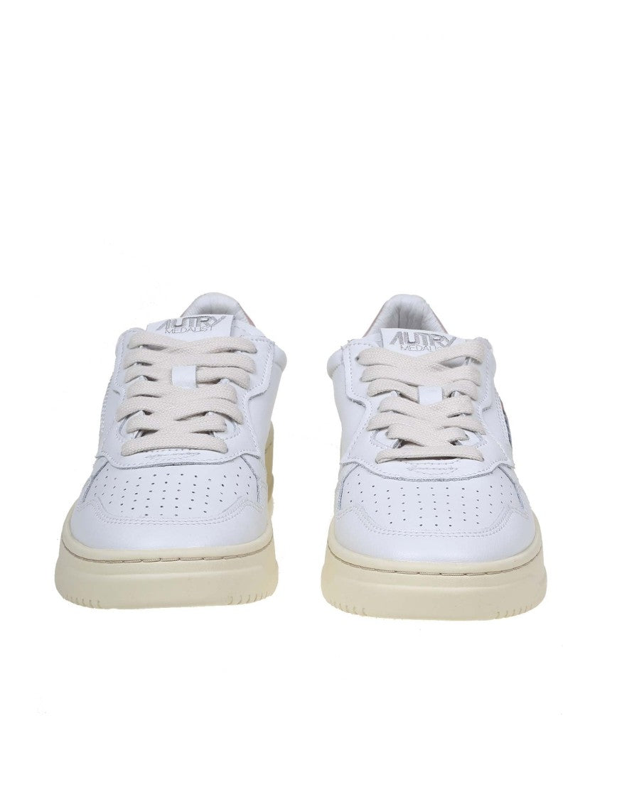 Autry Sneakers In White Leather