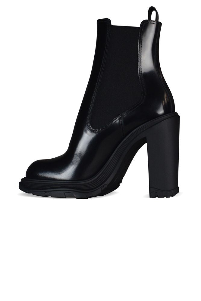 Alexander Mcqueen Tread Chelsea Boots