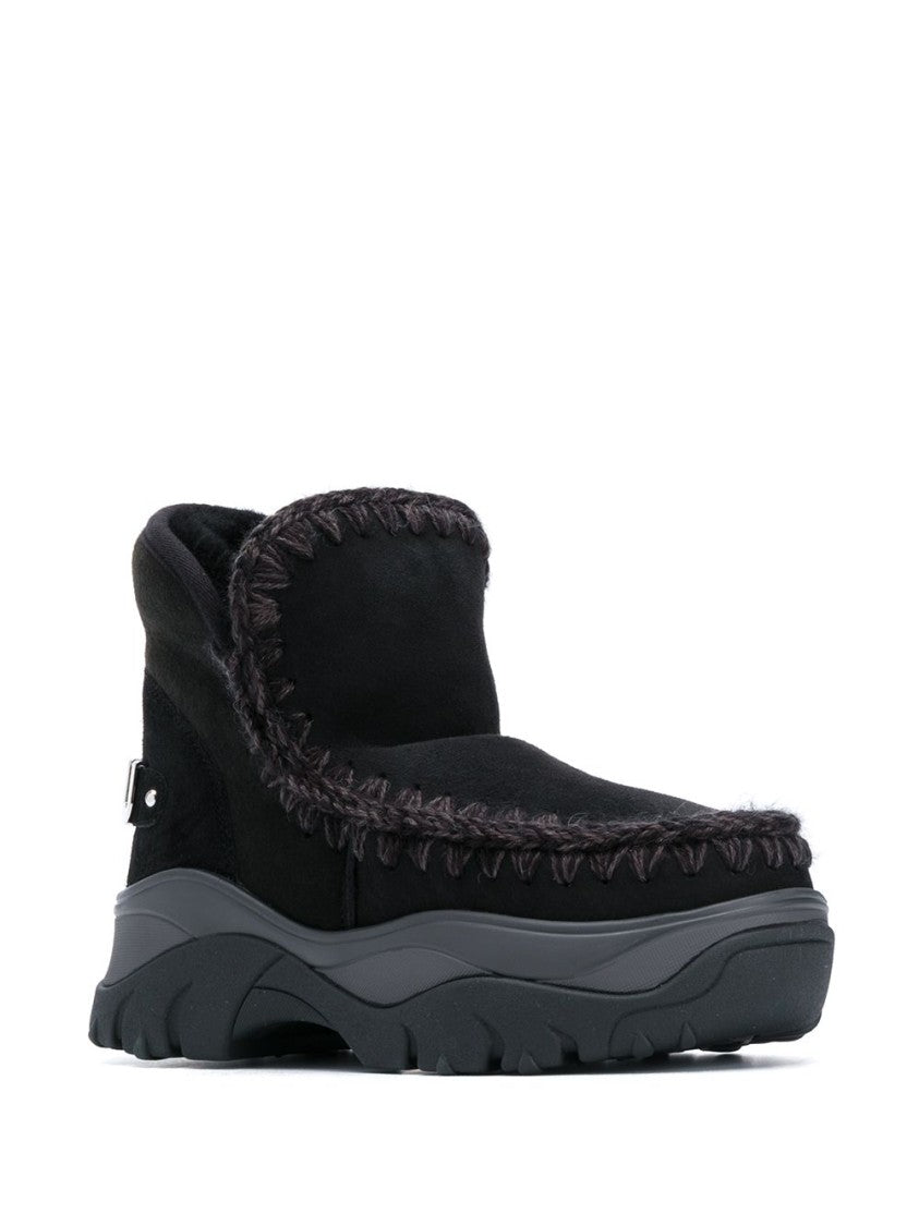 Mou Black Boots With Unique Silhouette