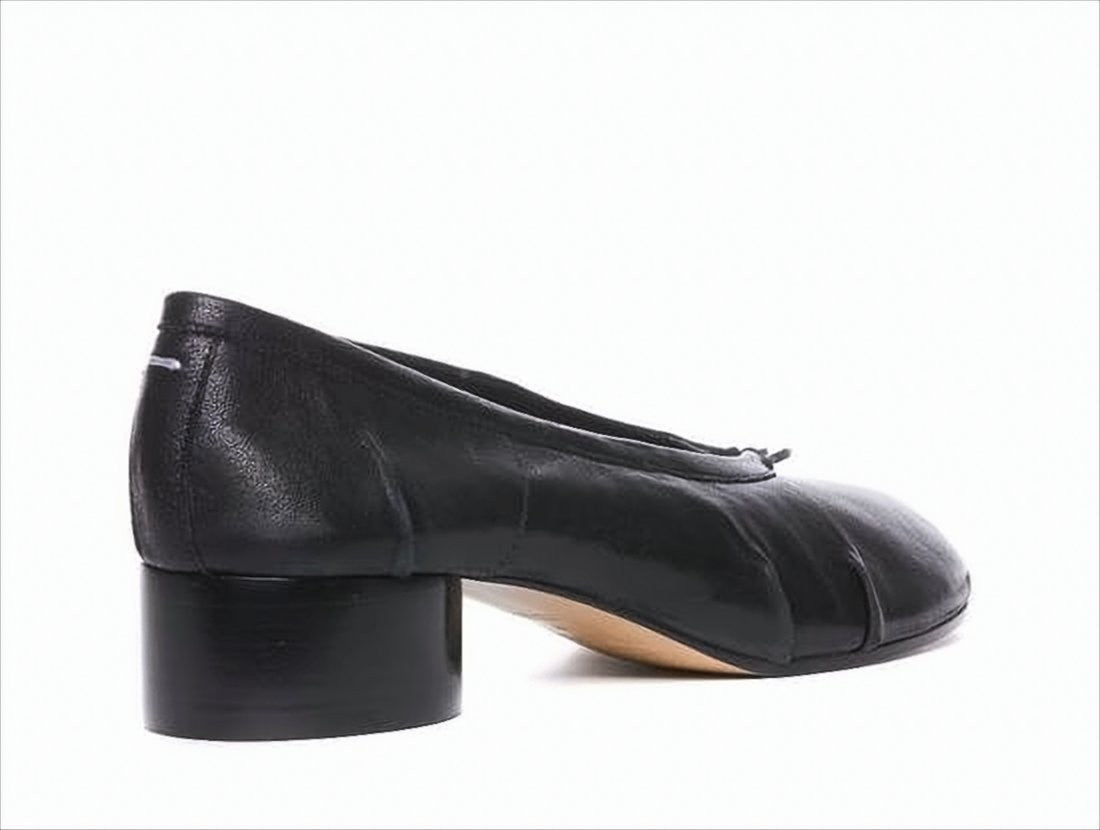 Maison Margiela Split-Toe Design Black Lambskin Pumps With Calfskin Lining